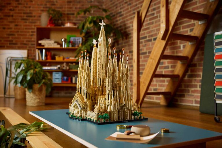 LEGO Architecture Sagrada Família 21065 Review