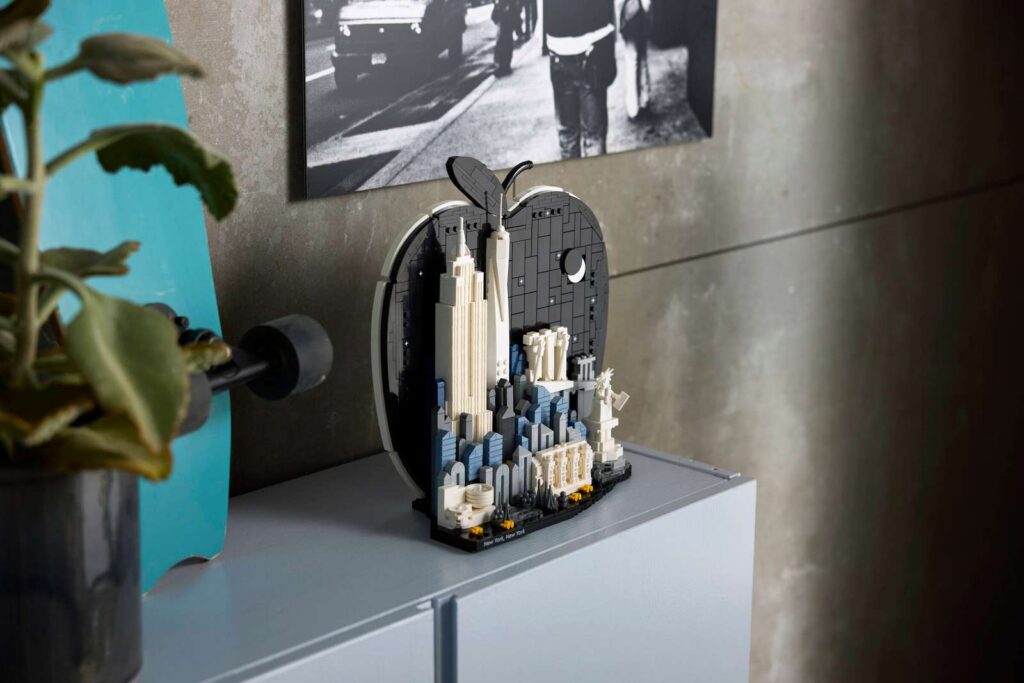 LEGO Architecture 21066 The Big Apple Review