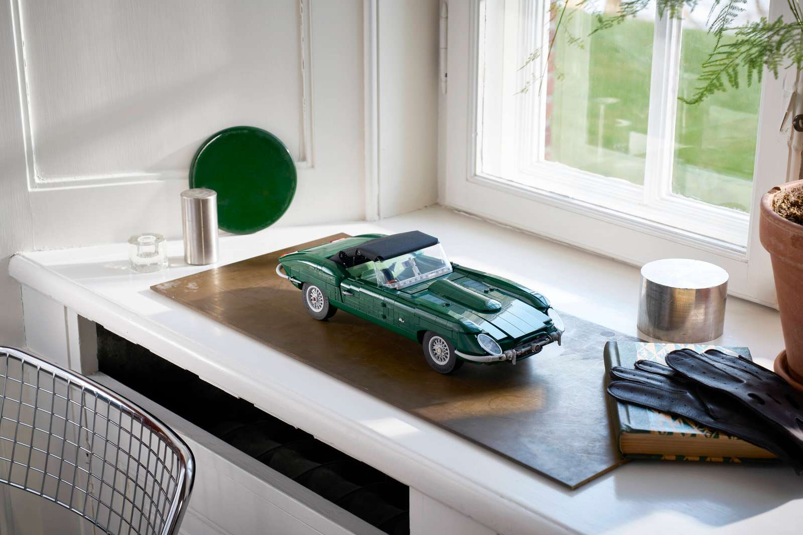 LEGO Icons Jaguar E-Type 11381 Review